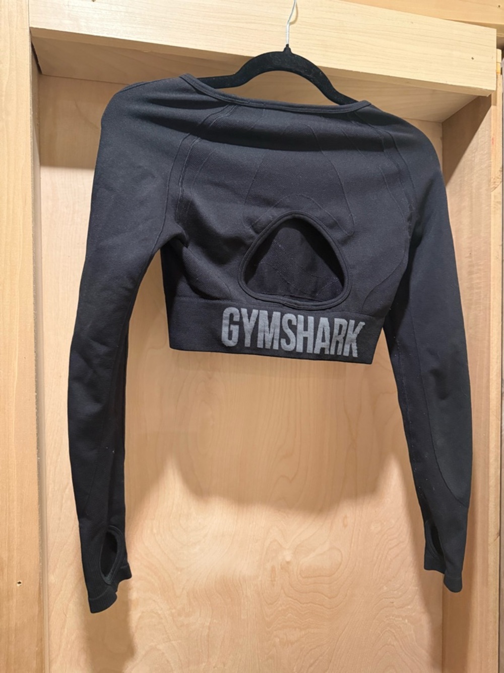 Gymshark Black Long Sleeve Cropped Performance Top - Picture 2 of 3